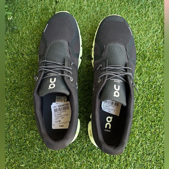 ON Cloud 5 Running Shoe MEN size 11.5 
'Magnet Oasis' NEW ( store display) - Picture 13 of 16